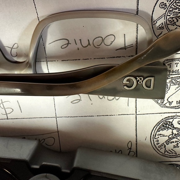 Frames of reading glasses in pristine condition - Picture 6 of 9